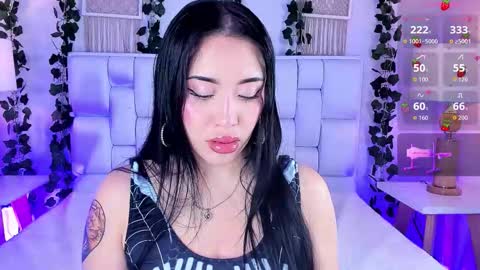 Mia online show from 11-20-25, 11:54