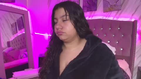 miaa_smiith1 online show from 12-04-24, 11:41