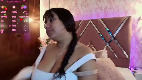 miaa_smiith1 online show from 02-04-25, 12:11