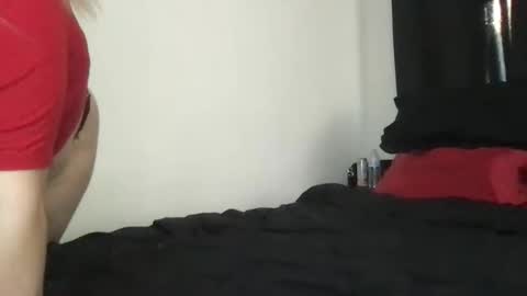 Mia Moji online show from 12-01-25, 02:00