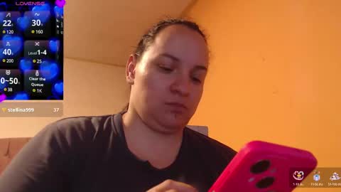 Snapshot of miaabrownn chatting on 03-04-25, 09:54 MIA online show from 03-04-25, 09:54