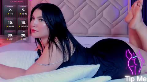 Miaa Farrel online show from 09-23-25, 08:01