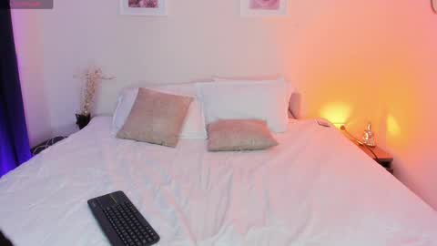 MiaaSummeer online show from 05-16-26, 11:53