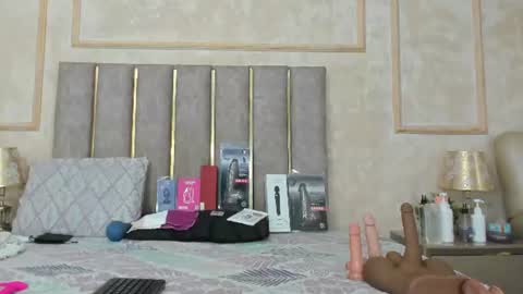 Miaasummer online show from 07-29-26, 11:30