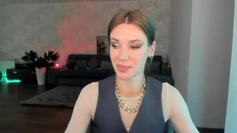 Snapshot of miababy14 chatting on 06-02-26, 04:25 Mia online show from 06-02-26, 04:25