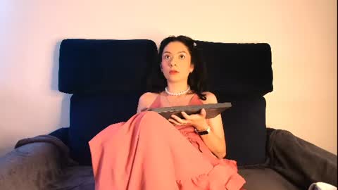 Snapshot of miabeautyxxx chatting on 07-14-26, 12:11 miabeautyxxx online show from 07-14-26, 12:11