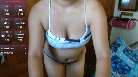 Snapshot of miabrunette23 chatting on 02-07-25, 10:09 MIA online show from 02-07-25, 10:09