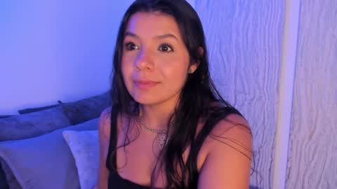 Snapshot of miadanielss chatting on 10-07-25, 07:44 IG Yojanagomez online show from 10-07-25, 07:44