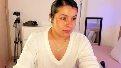 IG Yojanagomez  online show from 06-08-26, 02:23