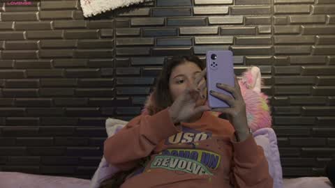 Snapshot of miadimota chatting on 12-28-24, 04:41 Mia online show from 12-28-24, 04:41