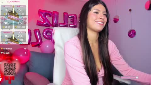 Snapshot of miadlucca chatting on 02-07-25, 02:08 Mia online show from 02-07-25, 02:08