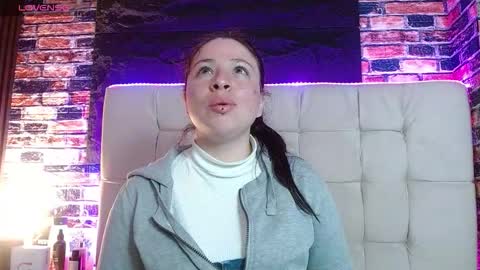 Snapshot of miadoll303av chatting on 10-25-25, 04:20 miadoll303av online show from 10-25-25, 04:20