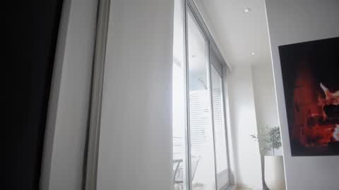 Mia online show from 02-13-25, 03:24