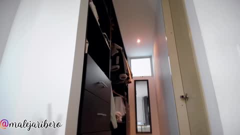 Mia online show from 01-07-26, 09:28