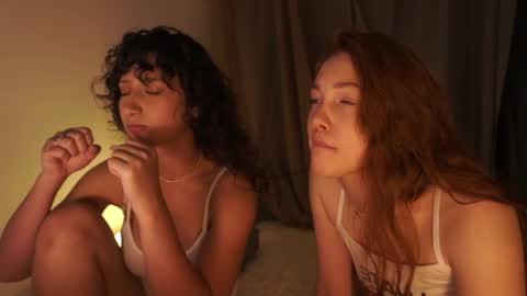 Mia online show from 11-22-25, 07:35