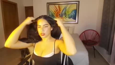 Snapshot of miafunny5 chatting on 11-12-25, 11:03 miafunny5 online show from 11-12-25, 11:03