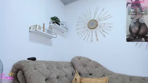 Miah Collins online show from 05-16-26, 12:15