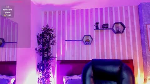 Mia Connor online show from 12-22-25, 08:50