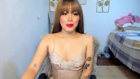 Snapshot of miah_here chatting on 10-16-25, 10:22 Miah online show from 10-16-25, 10:22