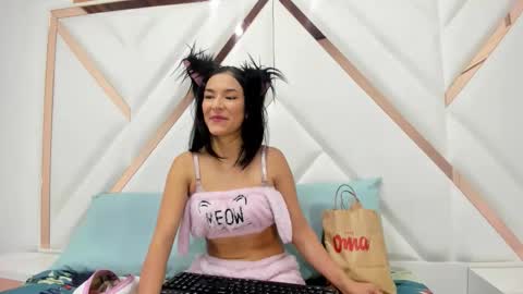 Snapshot of miaharper2 chatting on 02-05-26, 04:17 Mia Harper online show from 02-05-26, 04:17