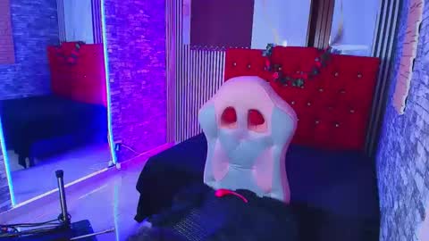 Snapshot of miahernadez303av chatting on 10-29-25, 02:58 MIA VELEZ online show from 10-29-25, 02:58