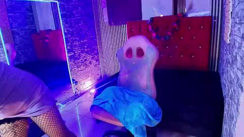 Snapshot of miahernadez303av chatting on 11-17-25, 03:01 MIA VELEZ online show from 11-17-25, 03:01