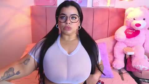 Snapshot of miahjoness chatting on 02-15-25, 06:55 Miah Joness online show from 02-15-25, 06:55