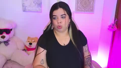 Snapshot of miahjoness chatting on 09-09-25, 10:31 Miah Joness online show from 09-09-25, 10:31