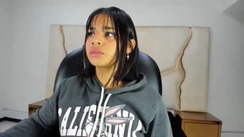 miahsex69 online show from 09-25-25, 03:21