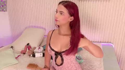 Mia online show from 07-27-26, 11:06