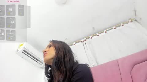 miajhonsonx online show from 05-15-26, 09:22