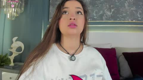 Mia  online show from 06-08-26, 03:40