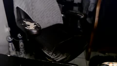 Snapshot of miaking chatting on 03-05-25, 09:27 Mark online show from 03-05-25, 09:27