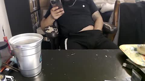 Snapshot of miaking chatting on 02-12-26, 07:47 Mark online show from 02-12-26, 07:47