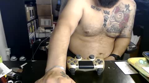 Snapshot of miaking chatting on 02-27-26, 04:23 Mark online show from 02-27-26, 04:23