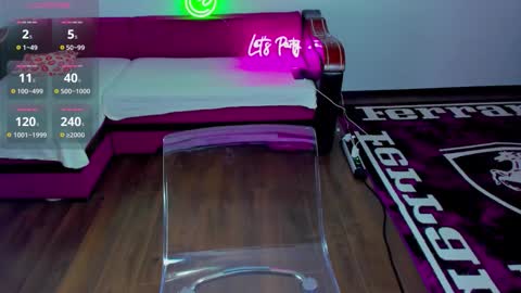 Snapshot of miakittyy chatting on 11-24-25, 01:05 Mia Kittyy online show from 11-24-25, 01:05