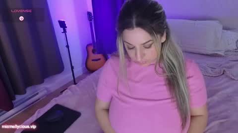 Mia Melly online show from 12-15-24, 02:19