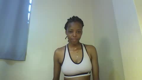 Snapshot of miami_muffin chatting on 11-26-25, 12:50 Muffin online show from 11-26-25, 12:50