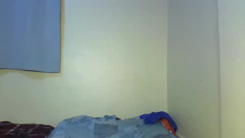 Muffin online show from 12-19-25, 01:01