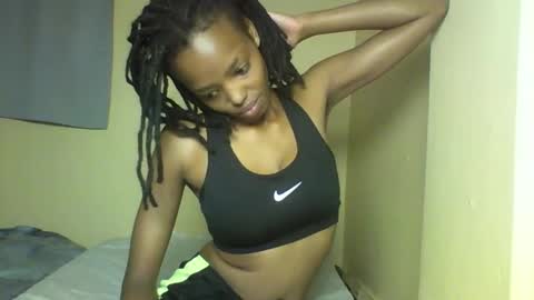 Muffin online show from 02-02-26, 12:31