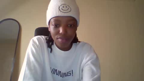 Muffin online show from 03-21-26, 02:27