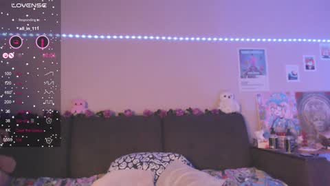 Snapshot of miamiameow chatting on 01-27-25, 09:00 Mia online show from 01-27-25, 09:00