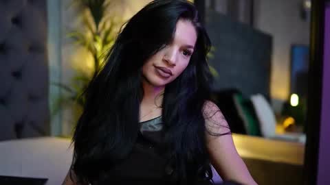  Miami  online show from 10-01-25, 06:03