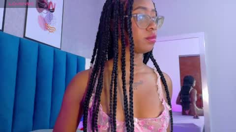 Mia  online show from 04-27-26, 12:36