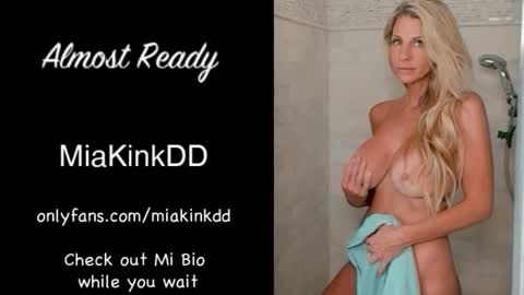 Mia online show from 05-30-26, 02:03