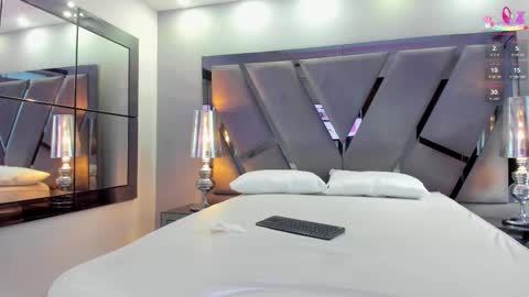 Snapshot of miamirage_ chatting on 10-06-25, 12:46 miamirage_ online show from 10-06-25, 12:46