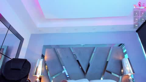 Snapshot of miamirage_ chatting on 10-20-25, 12:38 miamirage_ online show from 10-20-25, 12:38