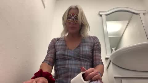 miamitransgirl305 online show from 04-28-26, 02:27