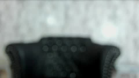 Mia   -5 7001400 Follow  online show from 01-28-25, 03:46