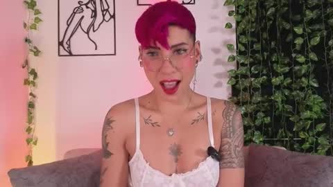 Mia Morgann online show from 01-15-26, 02:32